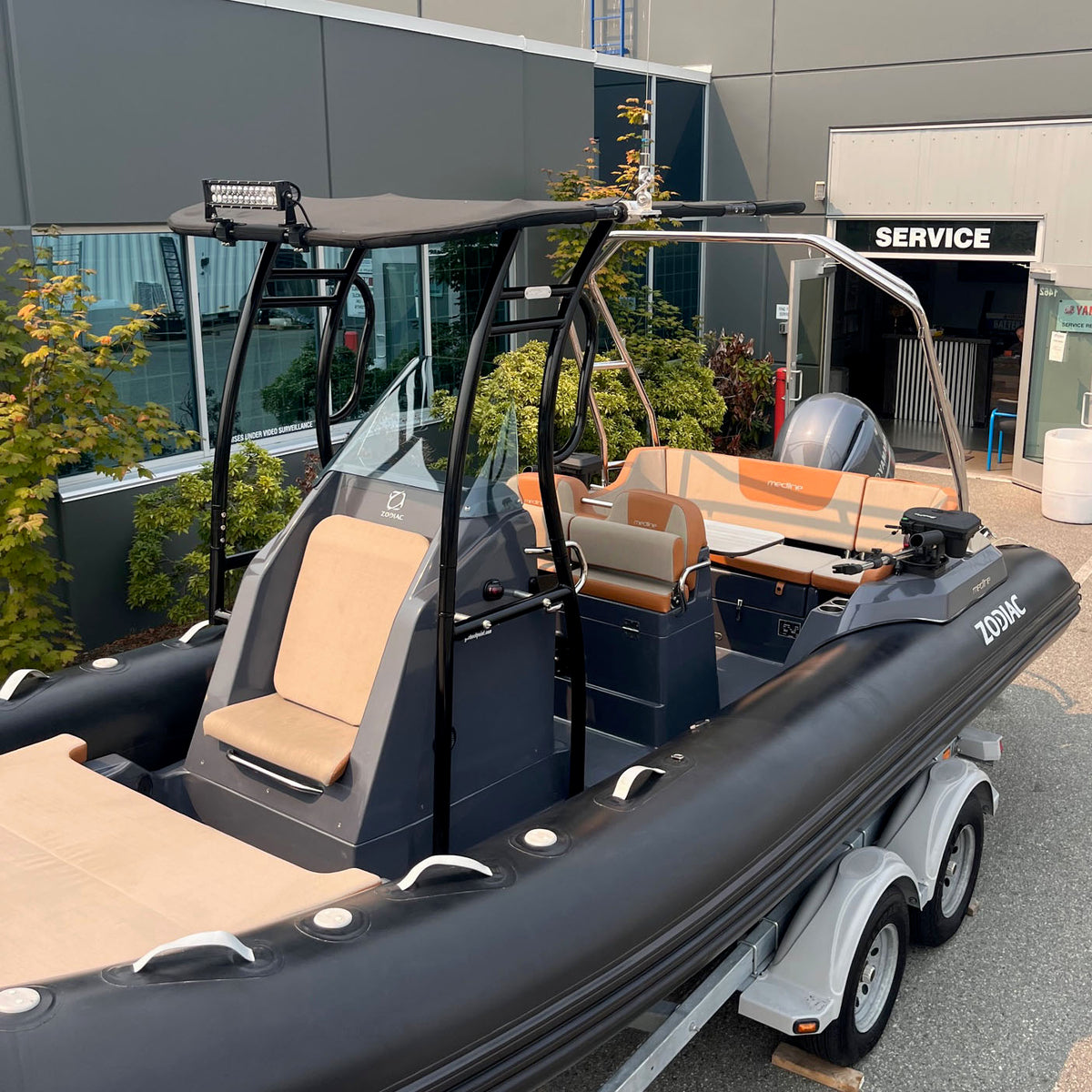 Dolphin Pro2 T Top Anodized Frame Black Canopy plus Quick Release Knobs + Antenna Bracket