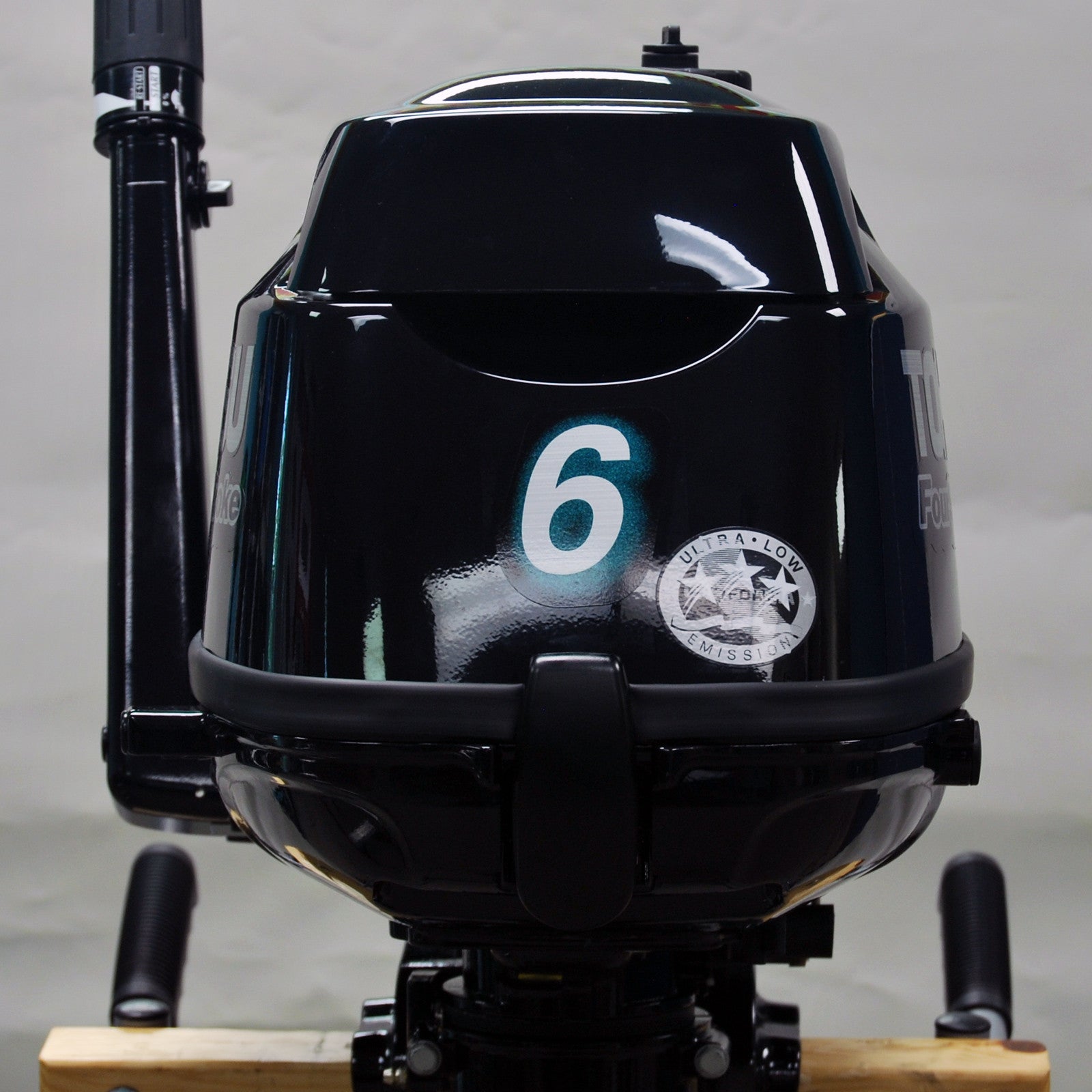 4 Stroke Outboard HANGKAI 6 HP 4-Stroke Outboard Motor, 140CC Gas Powered Engine For Inflatable Boats, Kayaks & Canoes Small Boat Motor