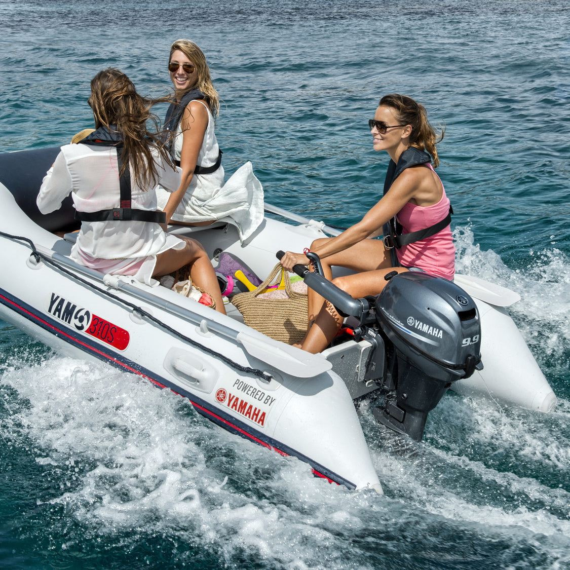 Yamaha 4-Stroke 9.9HP Tiller Handle Outboard Motor - Seamax Marine